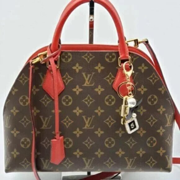 100% Auth Louis Vuitton Lock & Key with unbranded Bagcharm, Keycharm, Keychain - Picture 2 of 7